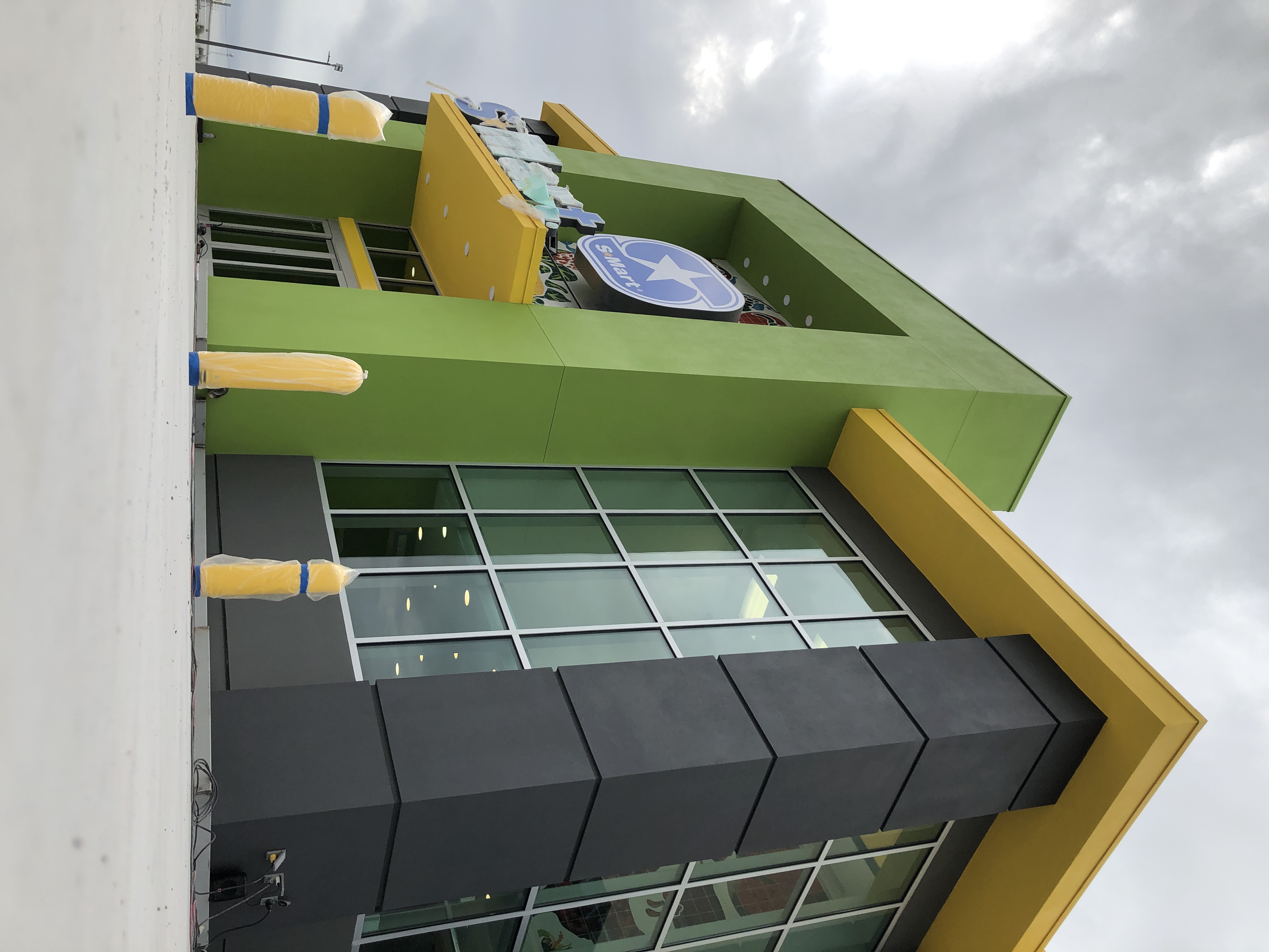 Nueva Sucursal S-Mart Lauro Villar